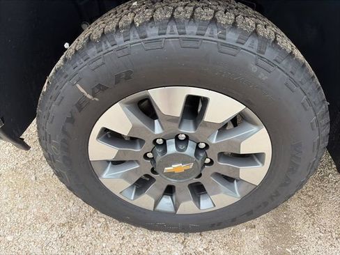 New 2026 Chevrolet Silverado 2500 LT w/ All Star Edition AWD/4WD image 10