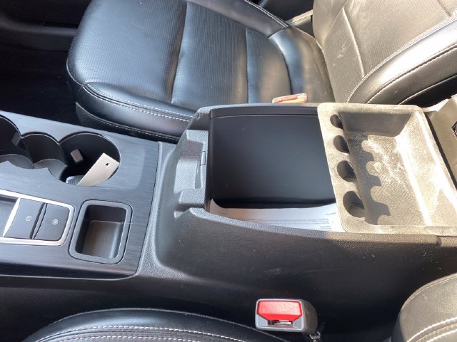 Used 2024 Ford Escape Platinum AWD/4WD image 15