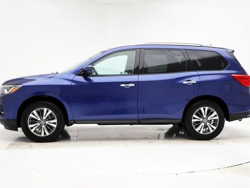 Used 2020 Nissan Pathfinder SV image 6