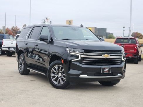 Used 2023 Chevrolet Tahoe LT w/ Luxury Package image 2
