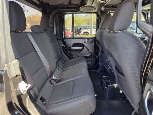 Certified 2022 Jeep Gladiator Sport image 19