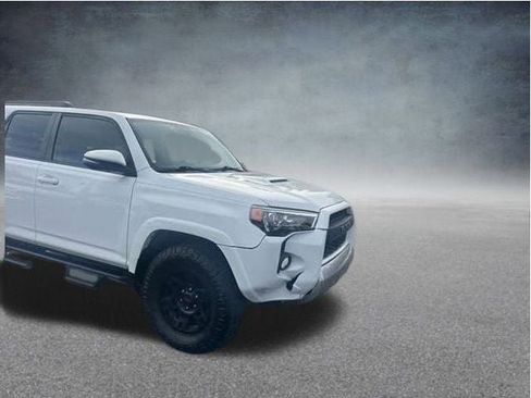 Used 2019 Toyota 4Runner TRD Off-Road Premium image 3