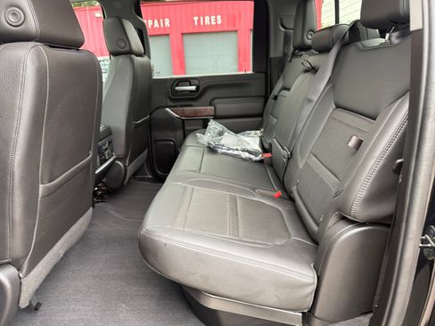 Used 2020 GMC Sierra 3500 Denali w/ Denali Ultimate Package AWD/4WD image 26