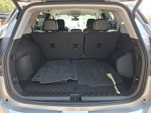 Used 2023 GMC Terrain SLT w/ Elevation Edition FWD image 32