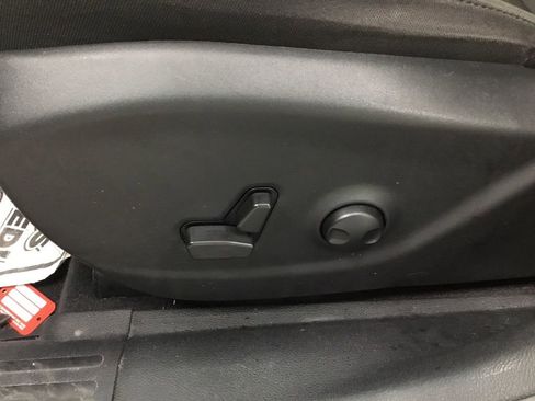 Used 2022 Jeep Cherokee Latitude w/ Trailer Tow Group image 9