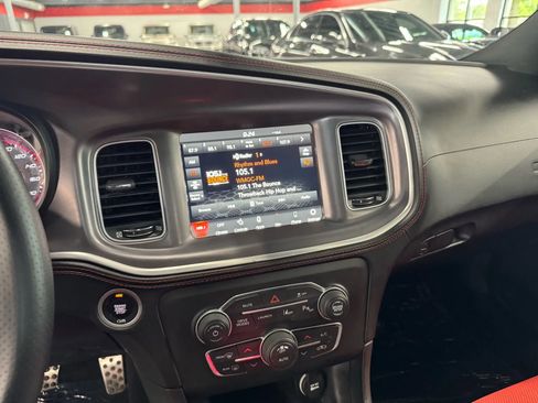 Used 2022 Dodge Charger Scat Pack w/ Plus Group image 15