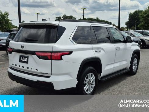 Used 2025 Toyota Sequoia SR5 AWD/4WD image 5