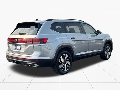 Used 2024 Volkswagen Atlas SE FWD image 6
