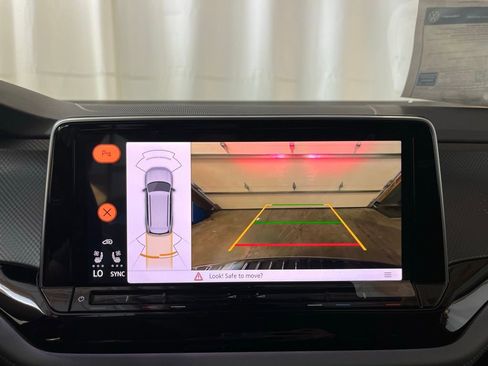 New 2026 Volkswagen Atlas Peak Edition AWD/4WD image 17