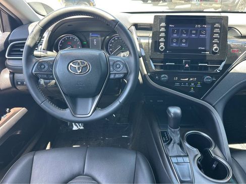 Used 2022 Toyota Camry SE w/ Convenience Package FWD image 20