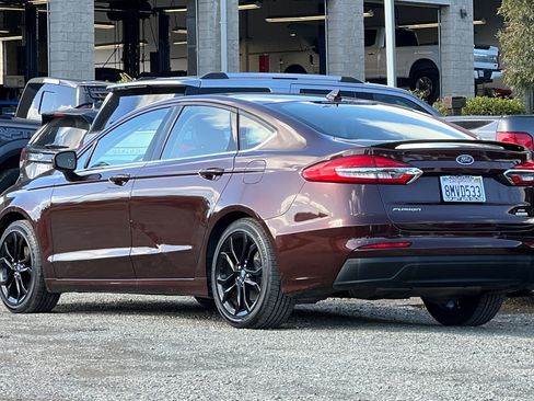 Certified 2019 Ford Fusion SE w/ Equipment Group 151A image 6