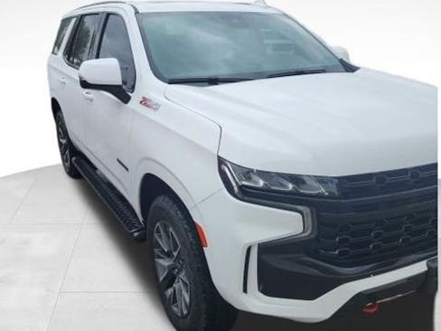 Used 2023 Chevrolet Tahoe Z71 w/ Luxury Package image 3