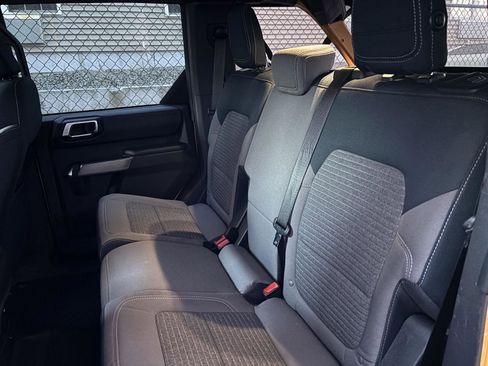 Used 2022 Ford Bronco Outer Banks image 19