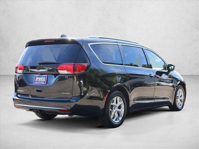 Used 2020 Chrysler Pacifica Limited FWD image 5
