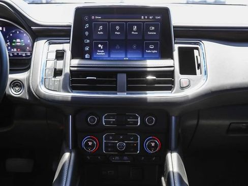 Used 2023 Chevrolet Tahoe Z71 w/ Luxury Package AWD/4WD image 17