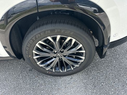 New 2026 Nissan Rogue Platinum image 10