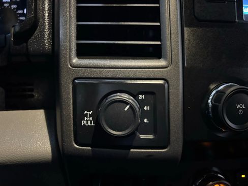 Used 2019 Ford F250 XL w/ Power Equipment Group image 21