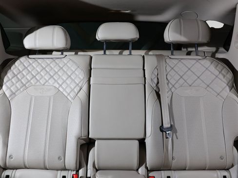 Used 2021 Bentley Bentayga w/ First Edition Specification AWD/4WD image 16