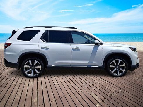 Used 2023 Honda Pilot Elite image 7