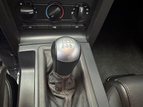 Used 2007 Ford Mustang Shelby GT500 RWD image 13