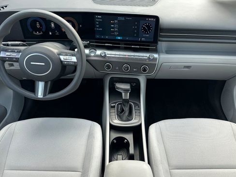 Used 2026 Hyundai Kona SE FWD image 12