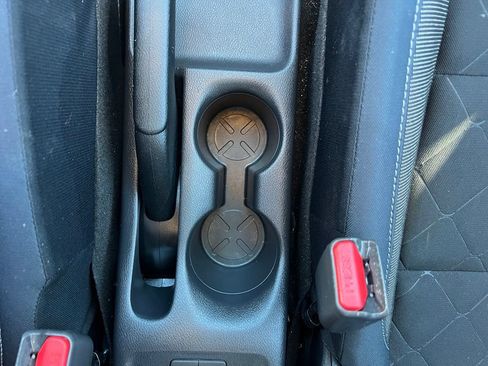 Used 2018 Nissan Kicks S FWD image 28