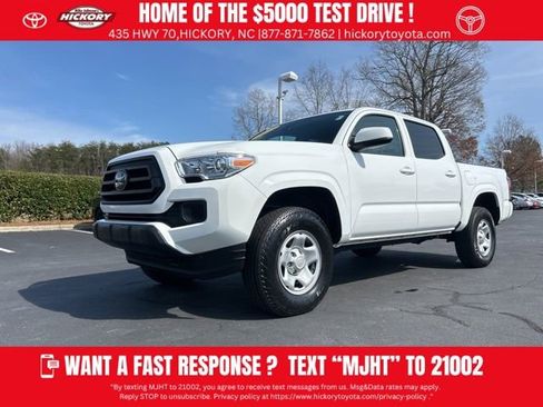 Used 2023 Toyota Tacoma SR image 1