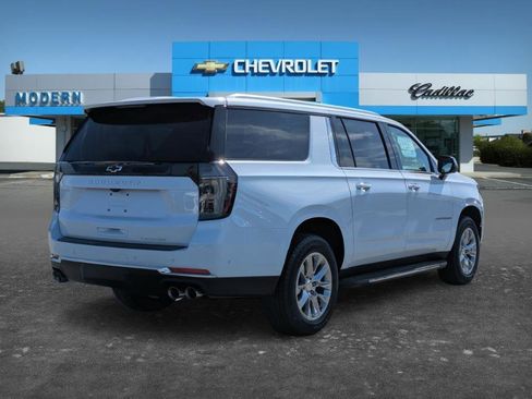 New 2026 Chevrolet Suburban Premier w/ Sun And Tow Package AWD/4WD image 5
