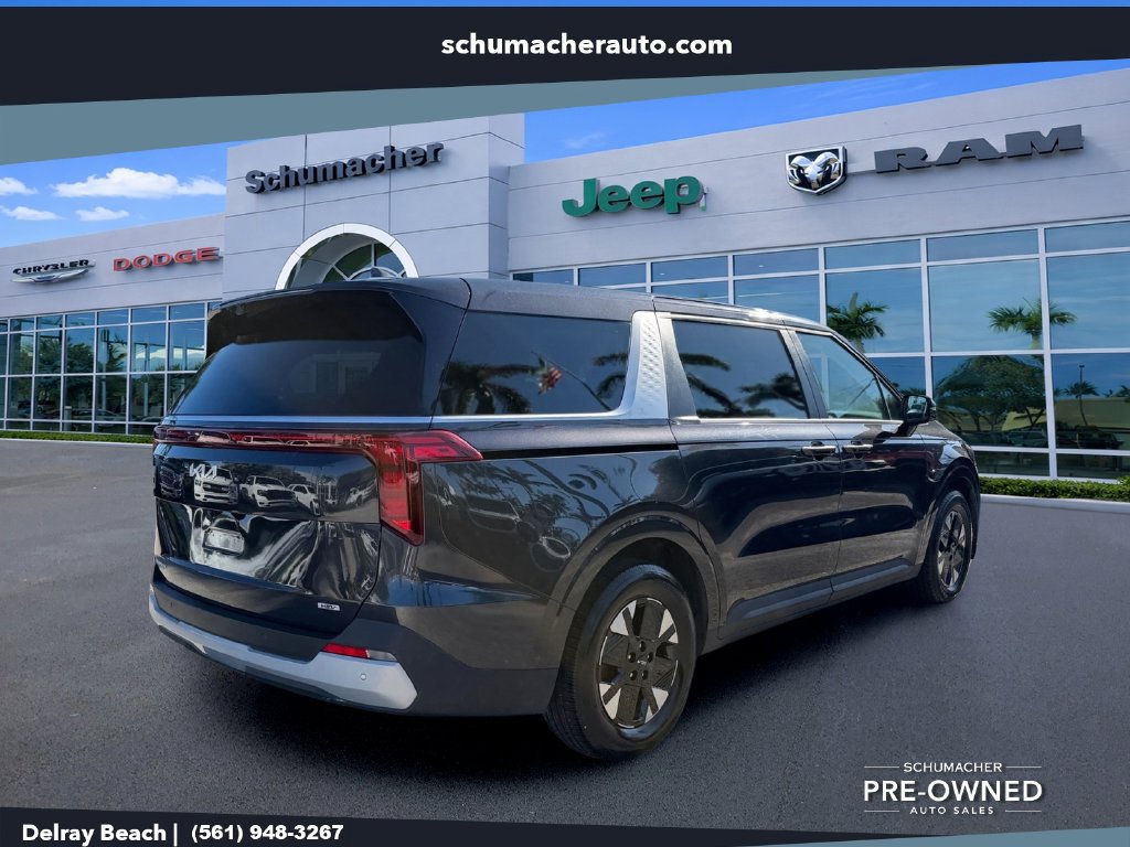 Used 2026 Kia Carnival LXS FWD image 7
