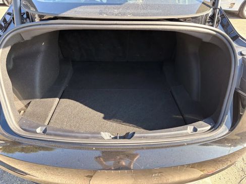 Used 2022 Tesla Model 3 Standard Range RWD image 8