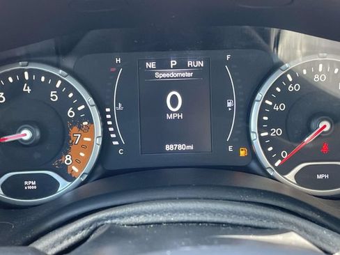 Used 2017 Jeep Renegade Sport w/ Power & Air Group AWD/4WD image 40
