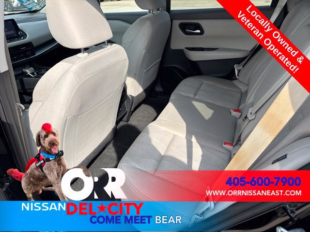 Used 2025 Nissan Rogue SV FWD image 10