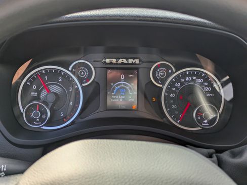 New 2026 RAM 5500 Tradesman w/ Chrome Appearance Group AWD/4WD image 15