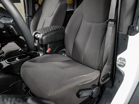 Used 2018 Jeep Wrangler Sport image 24