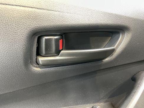 Used 2025 Toyota Corolla LE FWD image 15