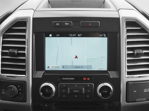 Used 2017 Ford F250 Platinum w/ Platinum Ultimate Package AWD/4WD image 16