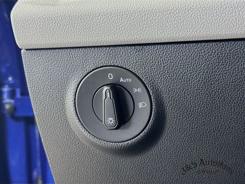 Used 2024 Volkswagen Taos S image 10