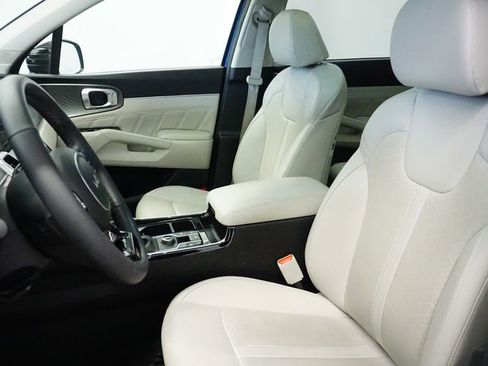 Used 2023 Kia Sorento SX image 63