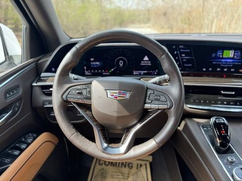 Used 2022 Cadillac Escalade ESV Premium Luxury image 26