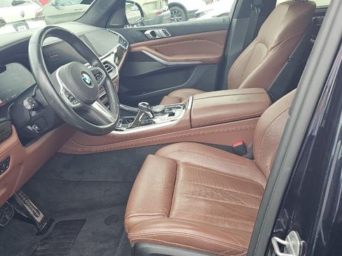 Used 2020 BMW X5 M50i w/ Executive Package AWD/4WD image 3