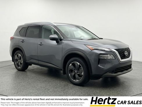 Used 2025 Nissan Rogue SV AWD/4WD image 1