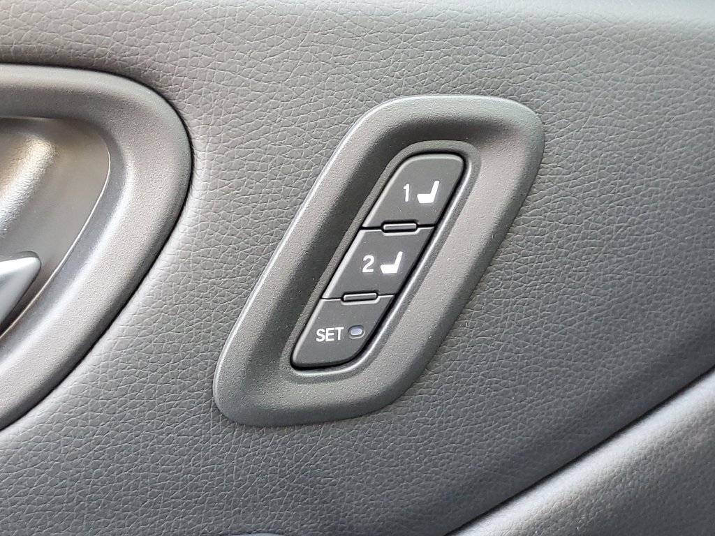 Certified 2025 Honda Pilot Touring image 20