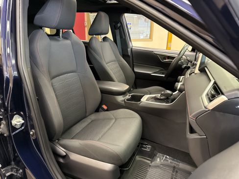 Used 2024 Toyota RAV4 SE w/ Weather & Moonroof Package AWD/4WD image 29