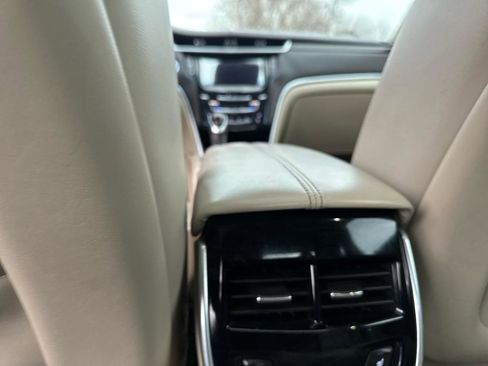 Used 2015 Cadillac XTS Luxury w/ Driver Awareness Package image 37