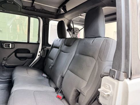 Used 2023 Jeep Wrangler Unlimited Sport AWD/4WD image 19
