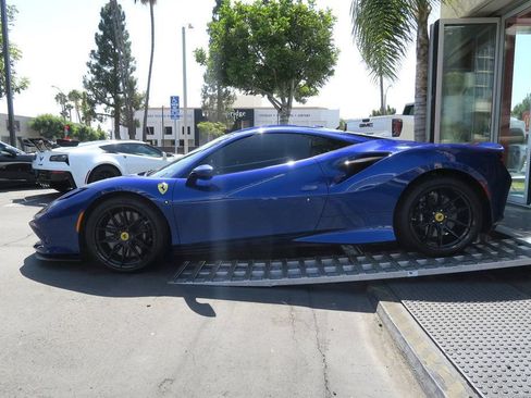 Used 2020 Ferrari F8 Tributo RWD image 41