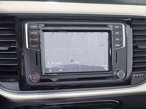 Used 2019 Volkswagen Beetle 2.0T Final Edition SEL image 20