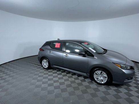 Certified 2025 Nissan Leaf S FWD image 2