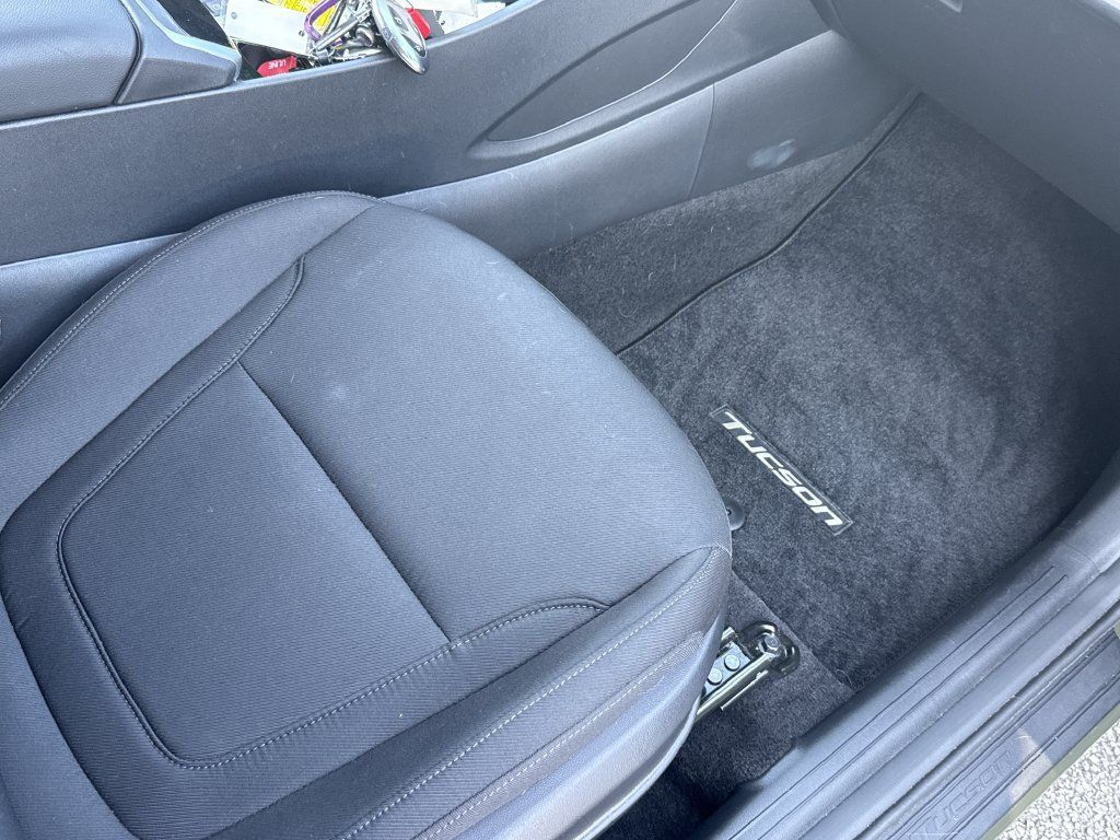Certified 2025 Hyundai Tucson SEL FWD image 17
