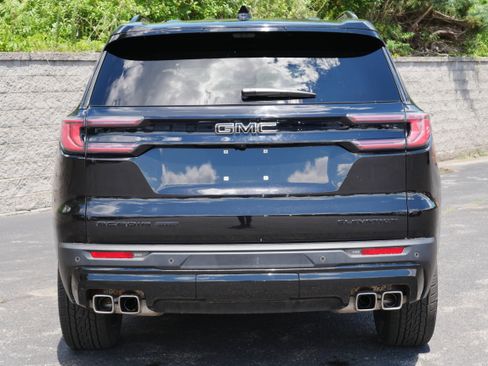 Certified 2026 GMC Acadia Elevation w/ Black Edition AWD/4WD image 5